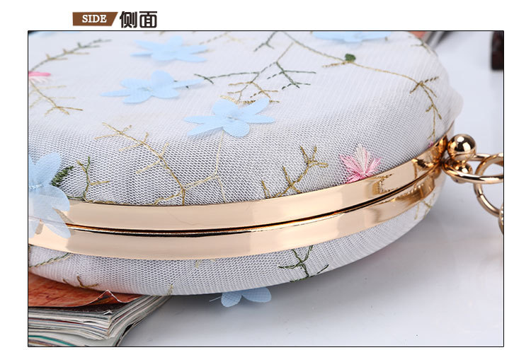 Embroidery Dinner Bag Round Evening Bag Clutch Bag display picture 3