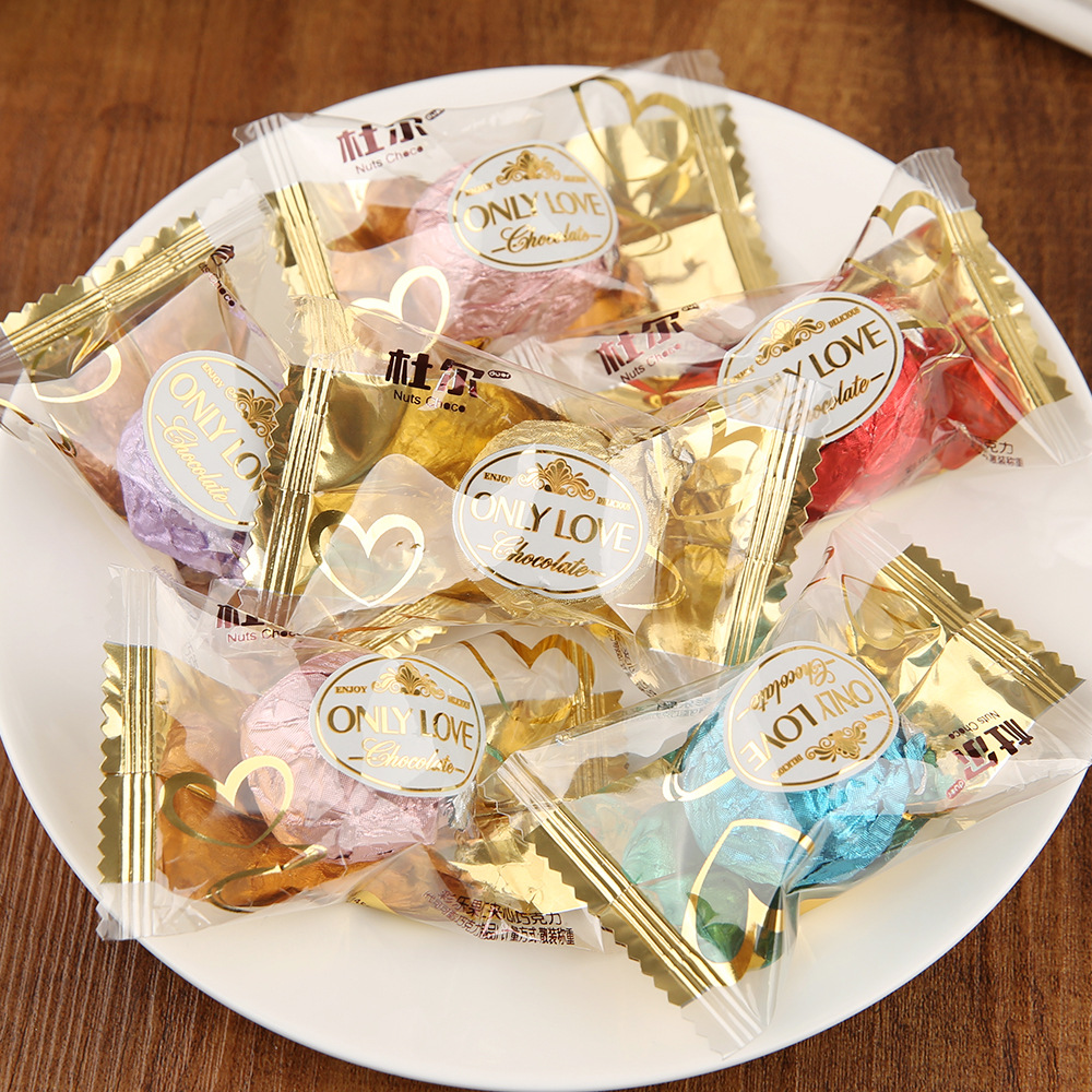 Ferrero Rocher Chocolate balls Ferrero leisure time snacks New Year&#39;s Day Candy bulk Candy wholesale Manufactor candy ODM