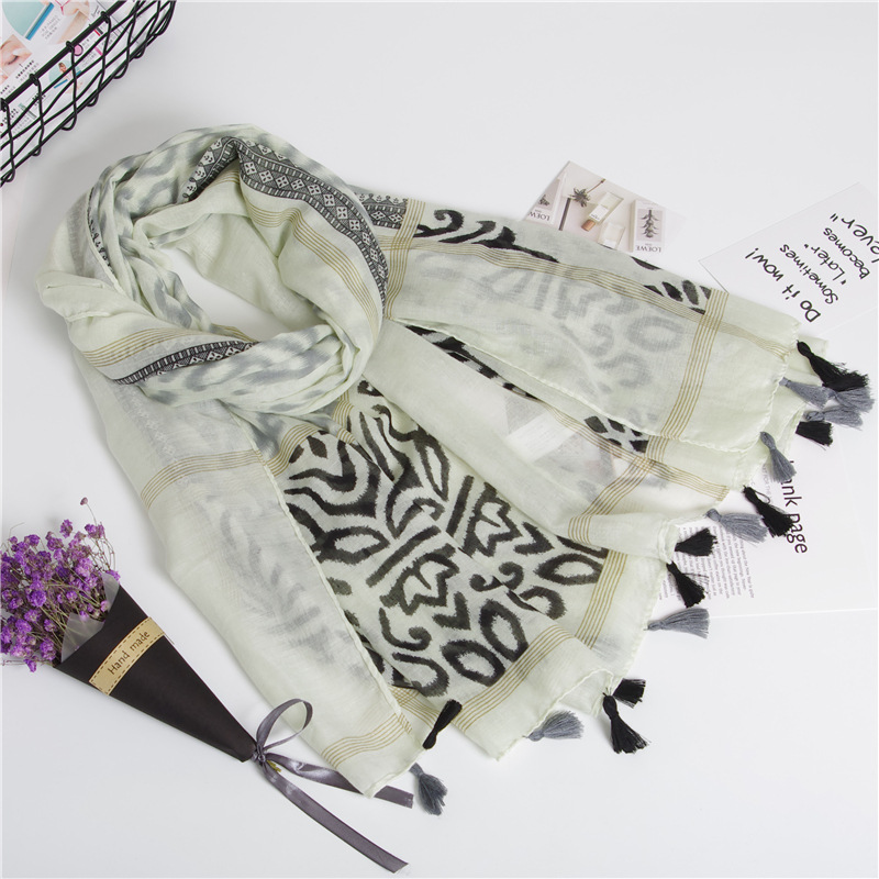 Women's Ripple Printing Pattern Sunscreen Towel Cotton And Linen Fringed Silk Scarf Beach Shawl For Women display picture 16