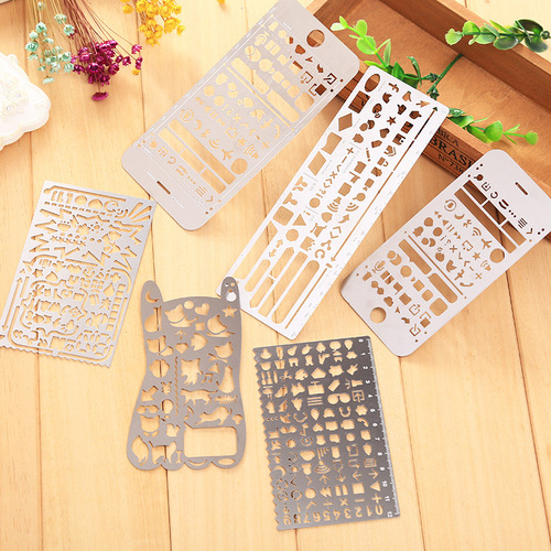 Creative multifunctional drawing graffiti bookmark handbook ruler stainless steel painting template ruler graphic lace ruler customization
