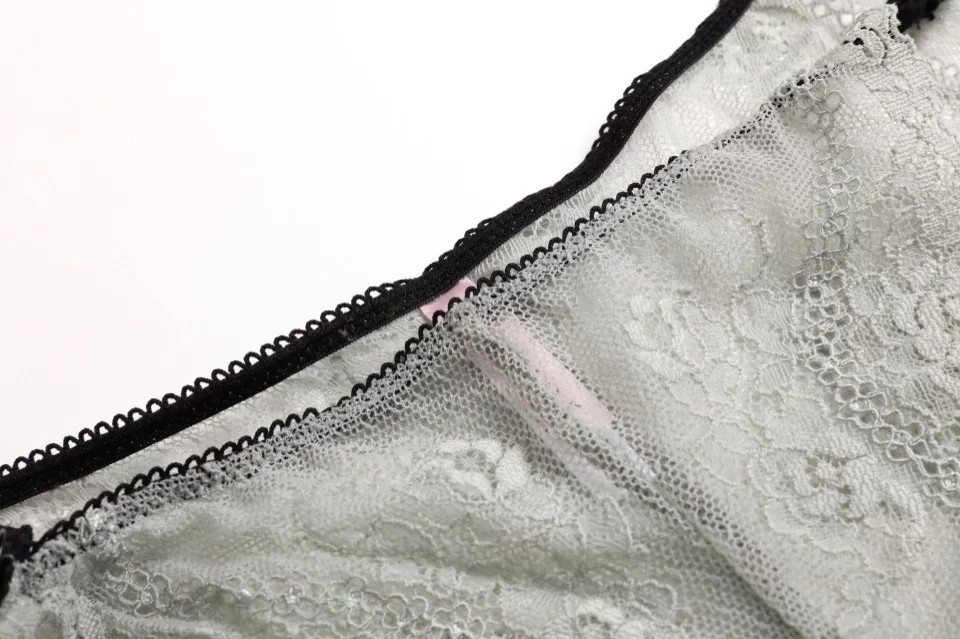 Lingerie sexy en dentelle ultra-fine, grande taille, affichage de la poitrine, petit ensemble de soutien-gorge transparent pour femmes, 16001_voghion.com