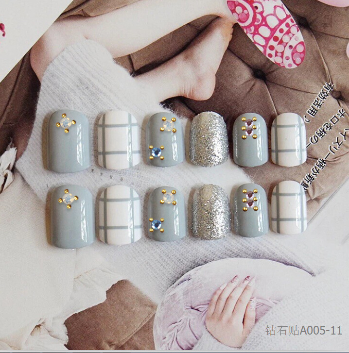 Diamond nail stickers, super shiny Japanese design, diamond stickers, self-adhesive nail drill, in stock, wholesale and customization detail image 11