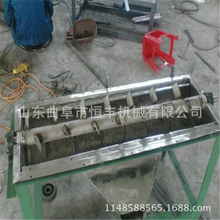 山楂去核打浆机 烟台梨子破碎榨汁机仙人掌大蒜不锈钢榨汁机