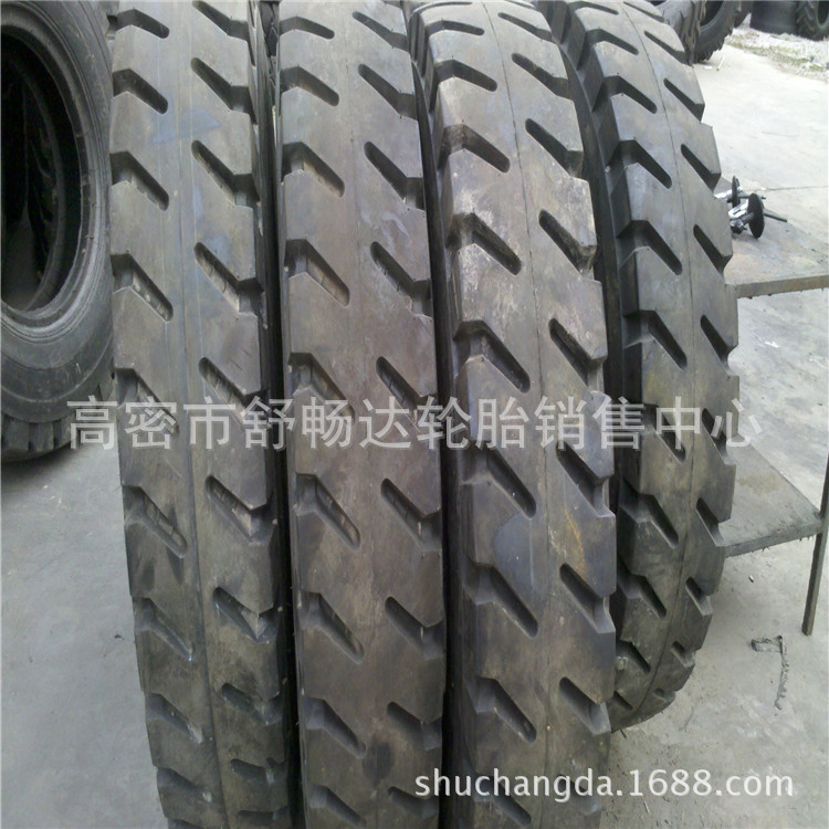 现货供应12.00-24  羊角花纹 港口作业机械轮胎