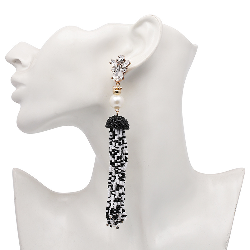 Aretes De Mujer De Estilo Nacional Bohemio Pendientes Largos De Borla Pendientes De Perlas De Arroz De Estilo Europeo Y Americano Joyería display picture 10