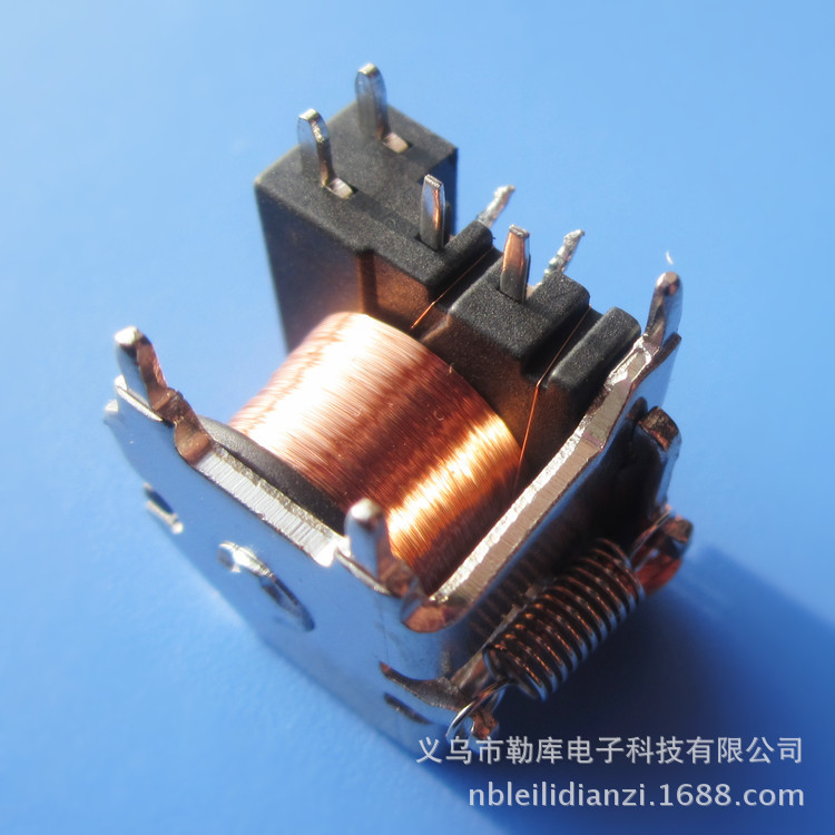 供應V3(4120)小型大電流40A汽車繼電器