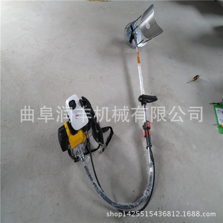 手推式汽油剪草机 汽油割草机图片 合金刀片割草机