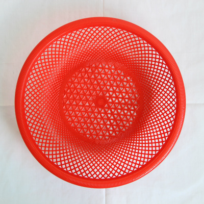 Manufactor Promotion circular Hollow Plastic Fruit plate originality Lazy man Leach basket trumpet Storage basket Binary shop