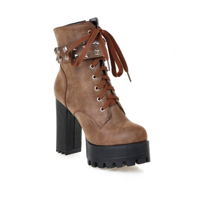 Women’s super high heel thick heel rivet super size waterproof platform short boots