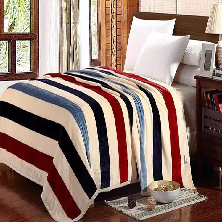 批发珊瑚绒地摊毛毯加厚保暖冰雕绒床单毯子促销礼品包装盒空调毯