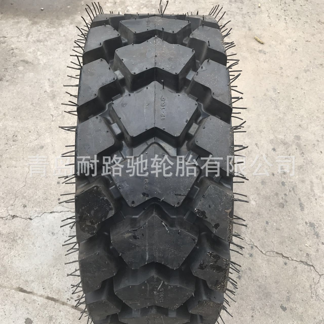现货供应12-16.5 L5 花纹矿山轮胎 滑移装载机轮胎 扫路机轮胎