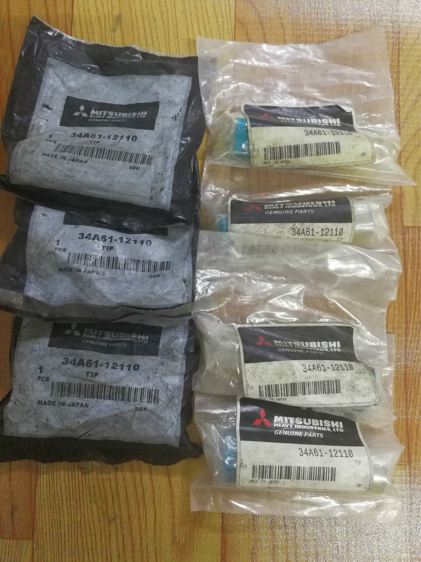 供应三菱S6A2发动机喷油咀34A61-12110