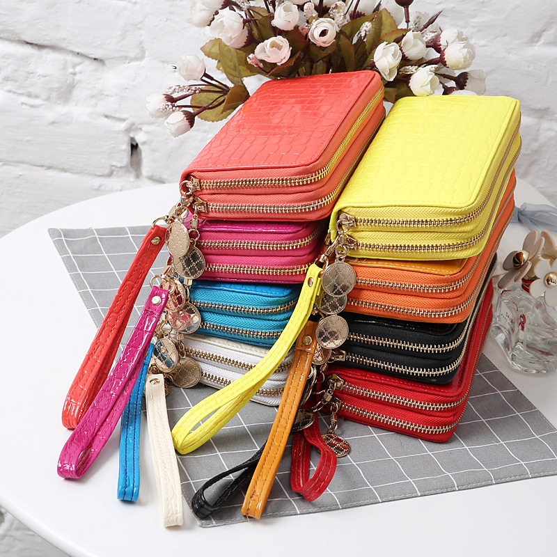 Women's Solid Color Pu Leather Side Zipper Wallets display picture 4