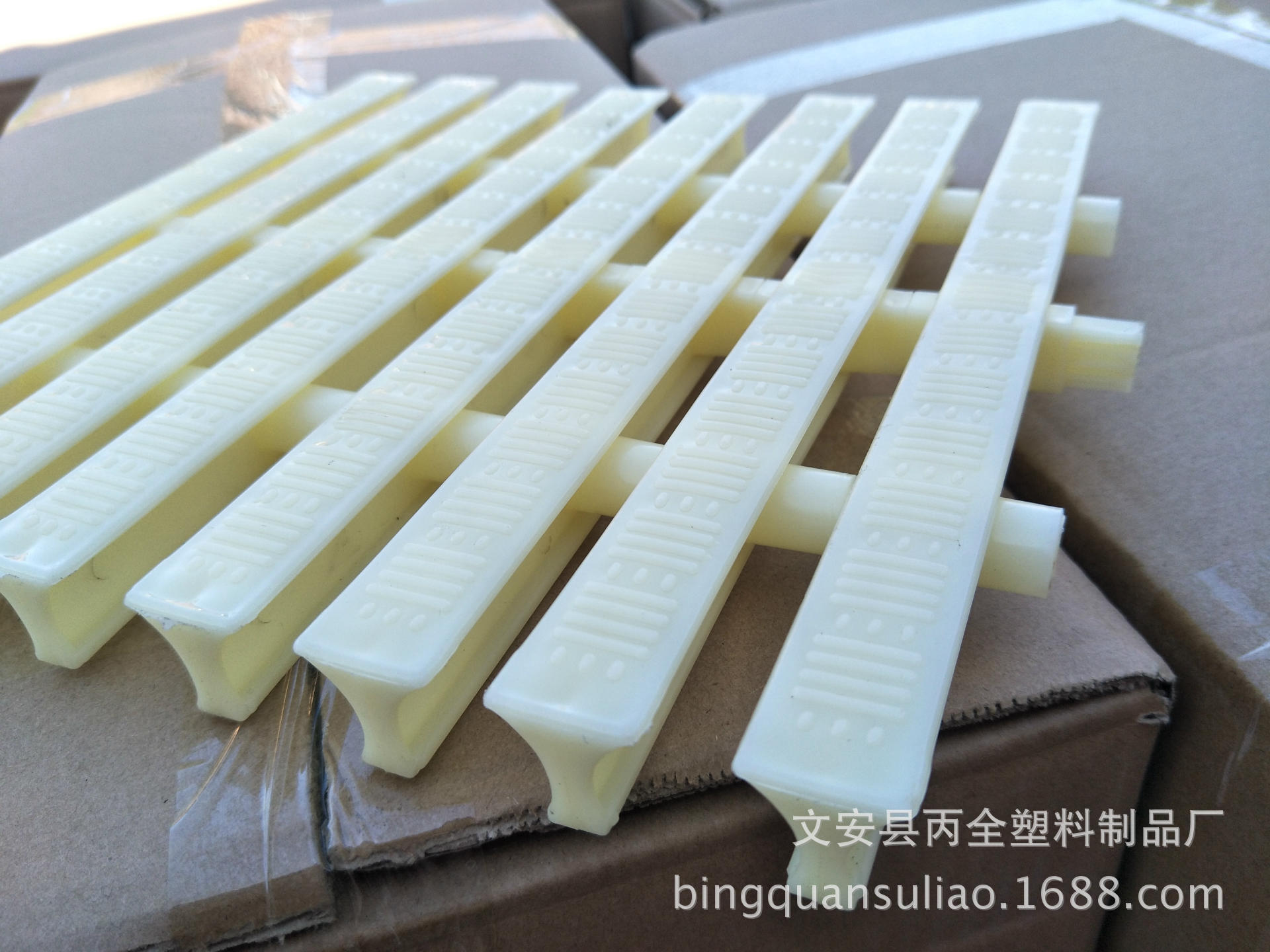 厂家批发ABS游泳池格栅盖板塑料排水篦子地沟盖板三接口可转弯