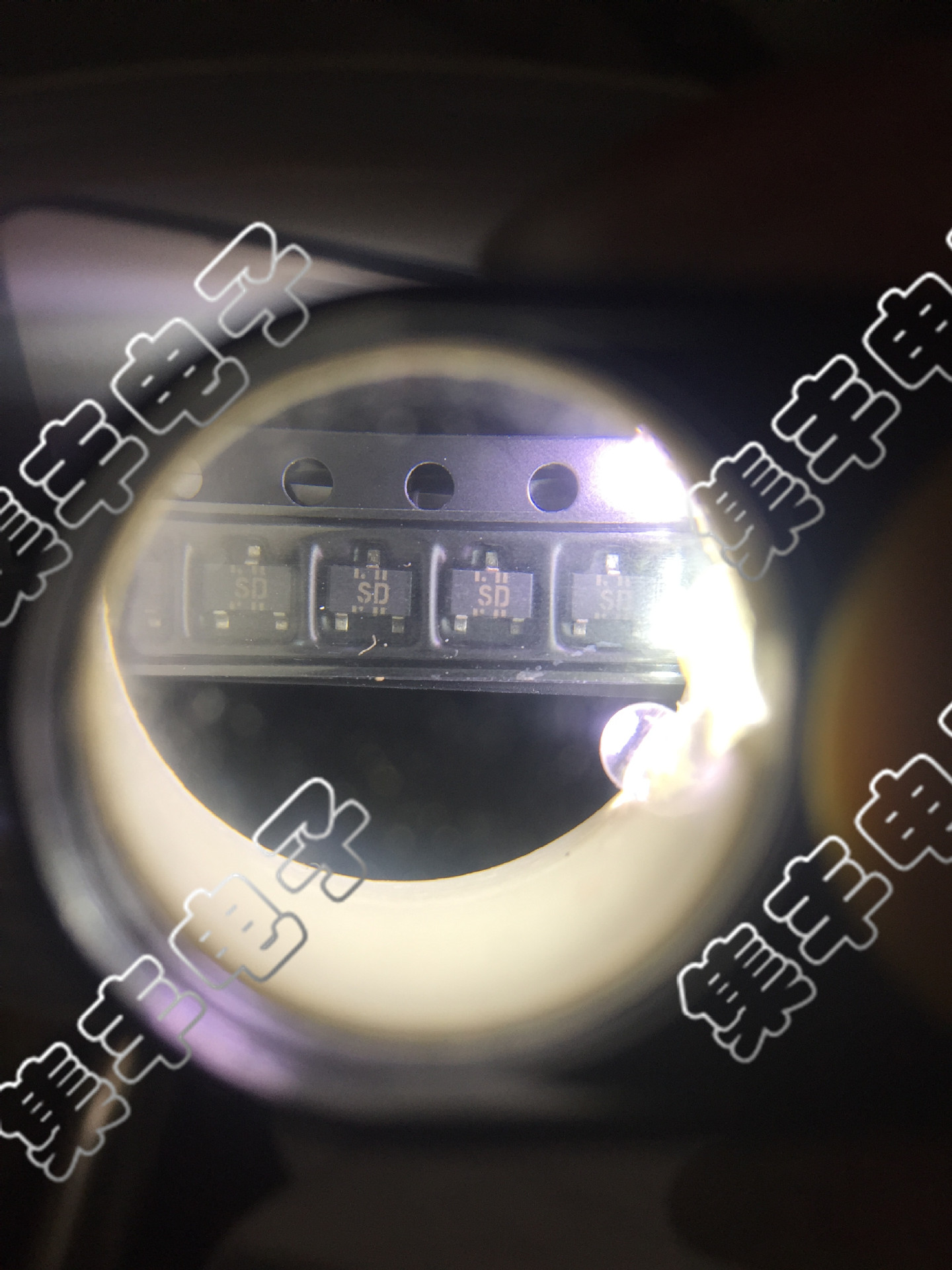 2SA1121SD-TL-E 丝印:SD RENESAS 贴片三极管 欢迎咨询