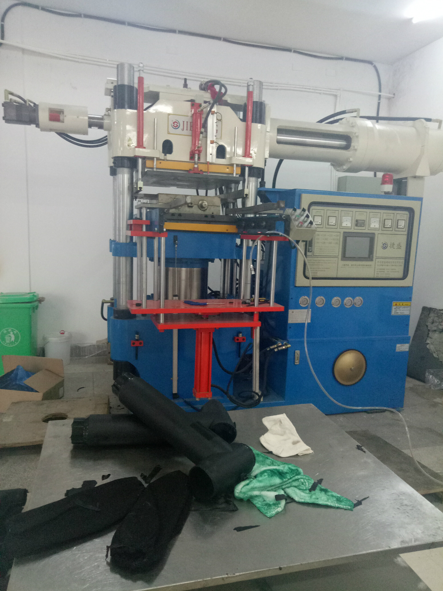 卧式橡胶注射机 硅橡胶导火线成型机热压成型硫化机 注胶机