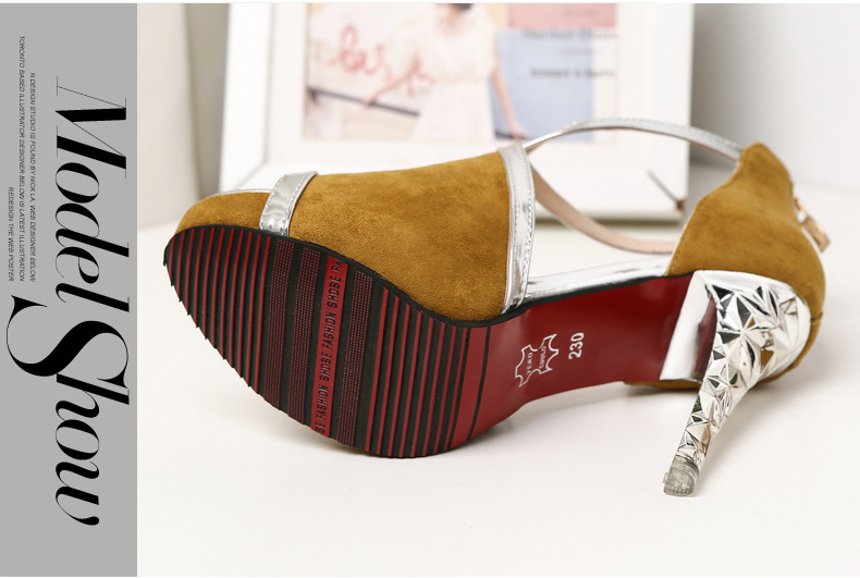 Chaussures été pour femme en Caoutchouc - Ref 3346251 Image 21