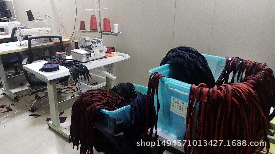 针车缝纫-拉链包布