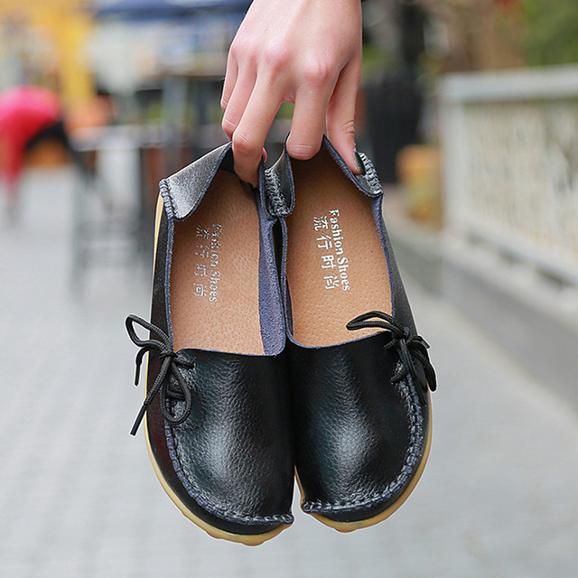 Giày da mẹ thấp để giúp phẳng đậu phụ nữ Giày cỡ lớn vành đai phụ nữ mang thai Giày y tá thông thường nhà máy bán hàng trực tiếp Giày mẹ
