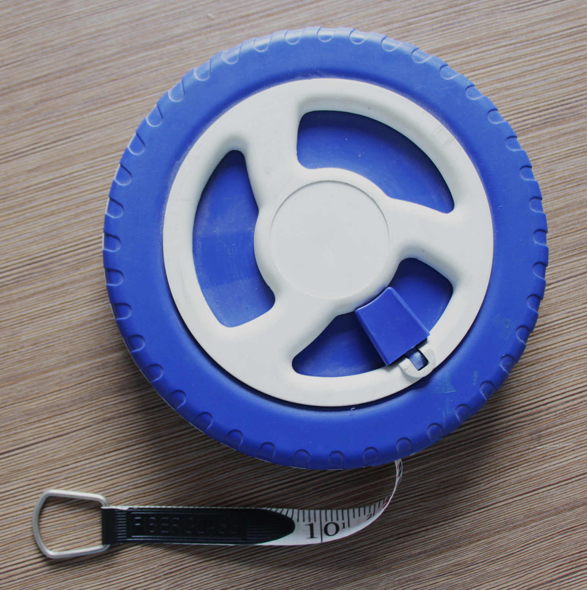 供应各种款式的纤维卷尺 麻带卷尺 长钢卷尺 量油尺　皮卷尺