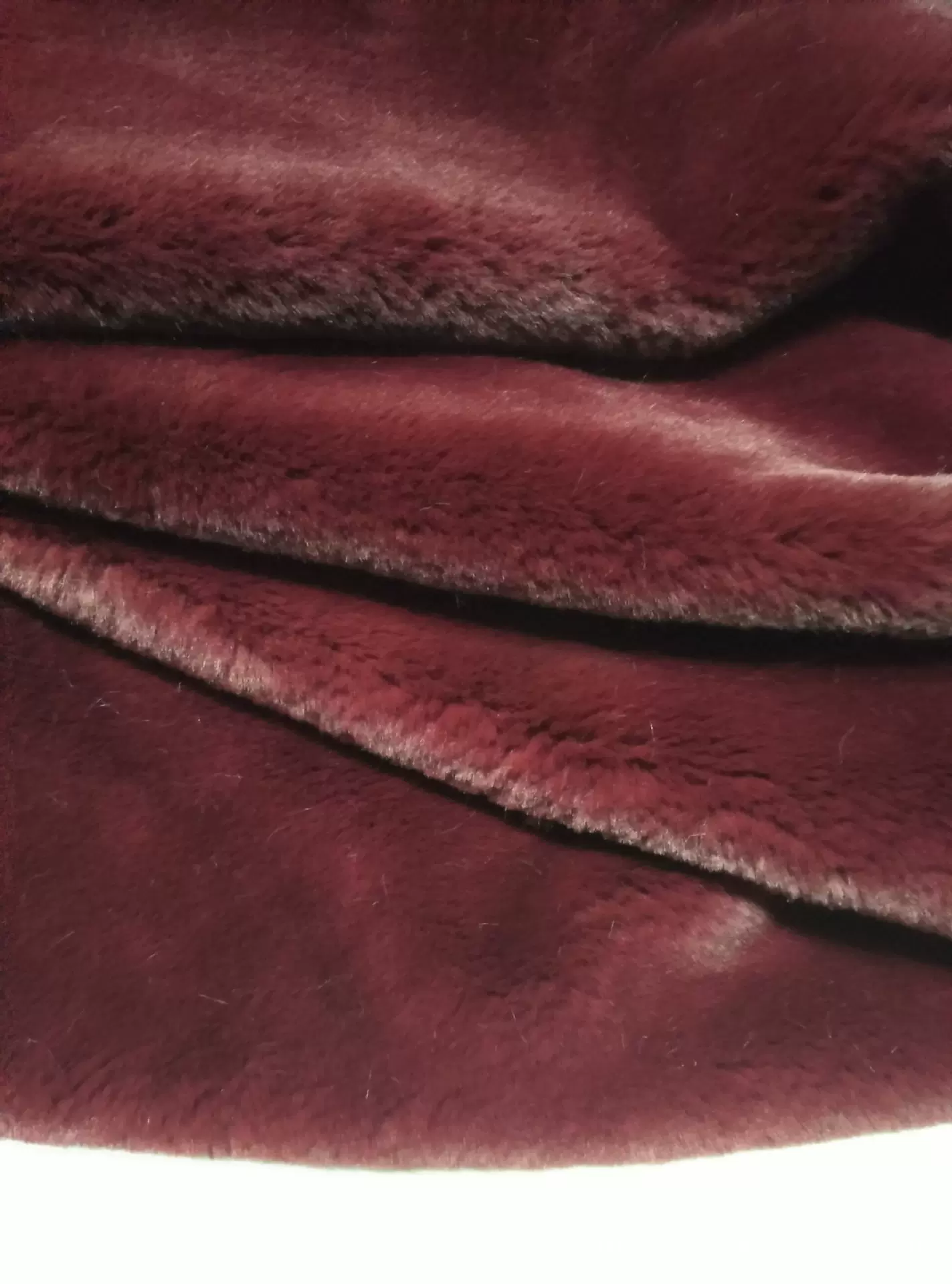 毛绒工厂供应服装领子毛仿兔毛经编毛长2厘米幅宽1.85米人造