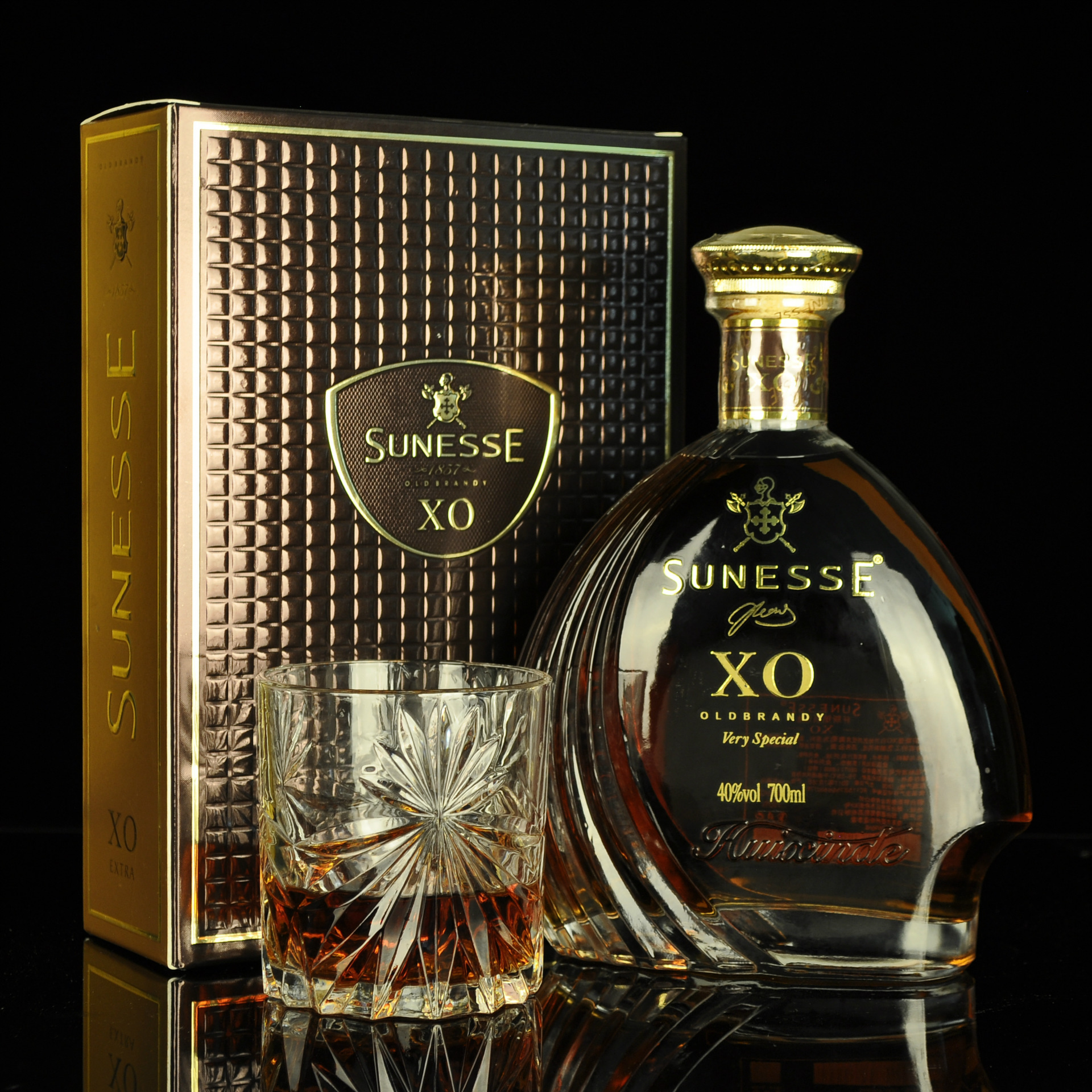 French brandy xo Wine 700m box-packed grape Brandy 40 degree Night show KTV Bar spirit
