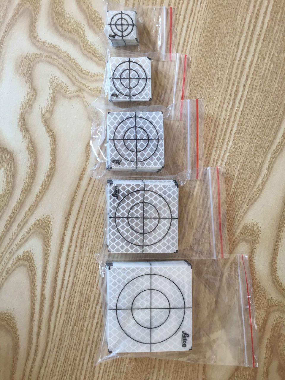 全站仪反射片隧道测量反光贴 反光片徕卡反射片20*20 30*30 40*40