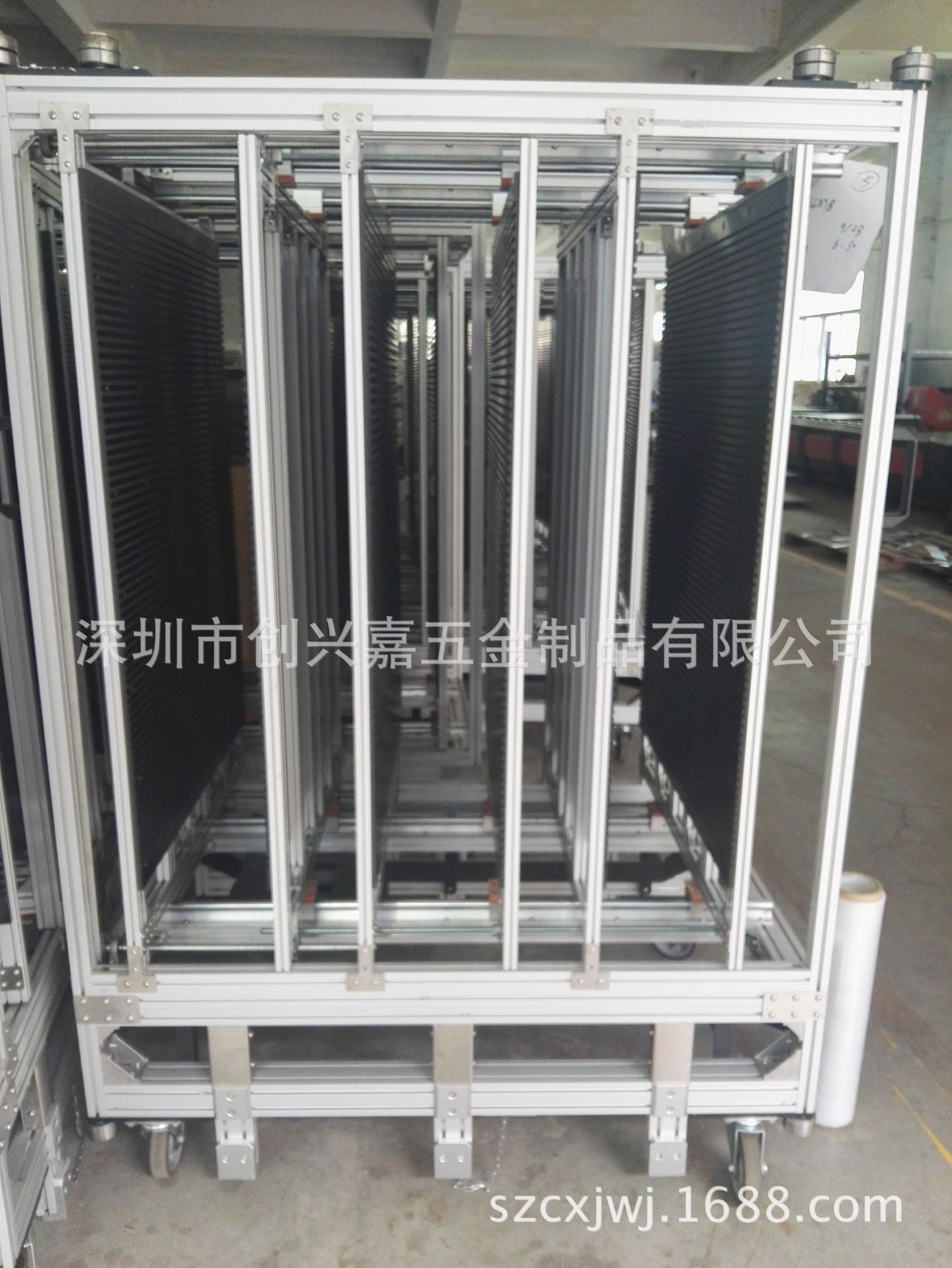 物料架工厂定制高端钣金加工机柜医疗设备机柜机架加工铝型材批发