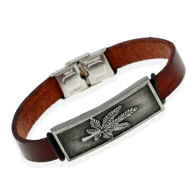 New Retro Alloy Maple Leaf Leather Bracelet Stainless Steel Buckle Punk Leather Bracelet display picture 4