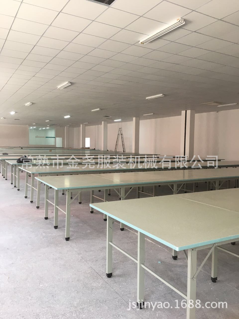 服装车间缝纫裁剪台 案板 裁剪台板含架子 裁剪机台板