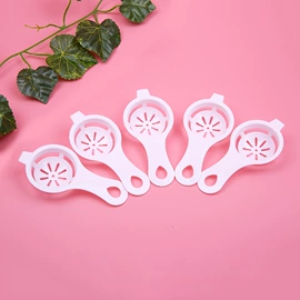 刨子、削皮器;衣架;蛋清分离器