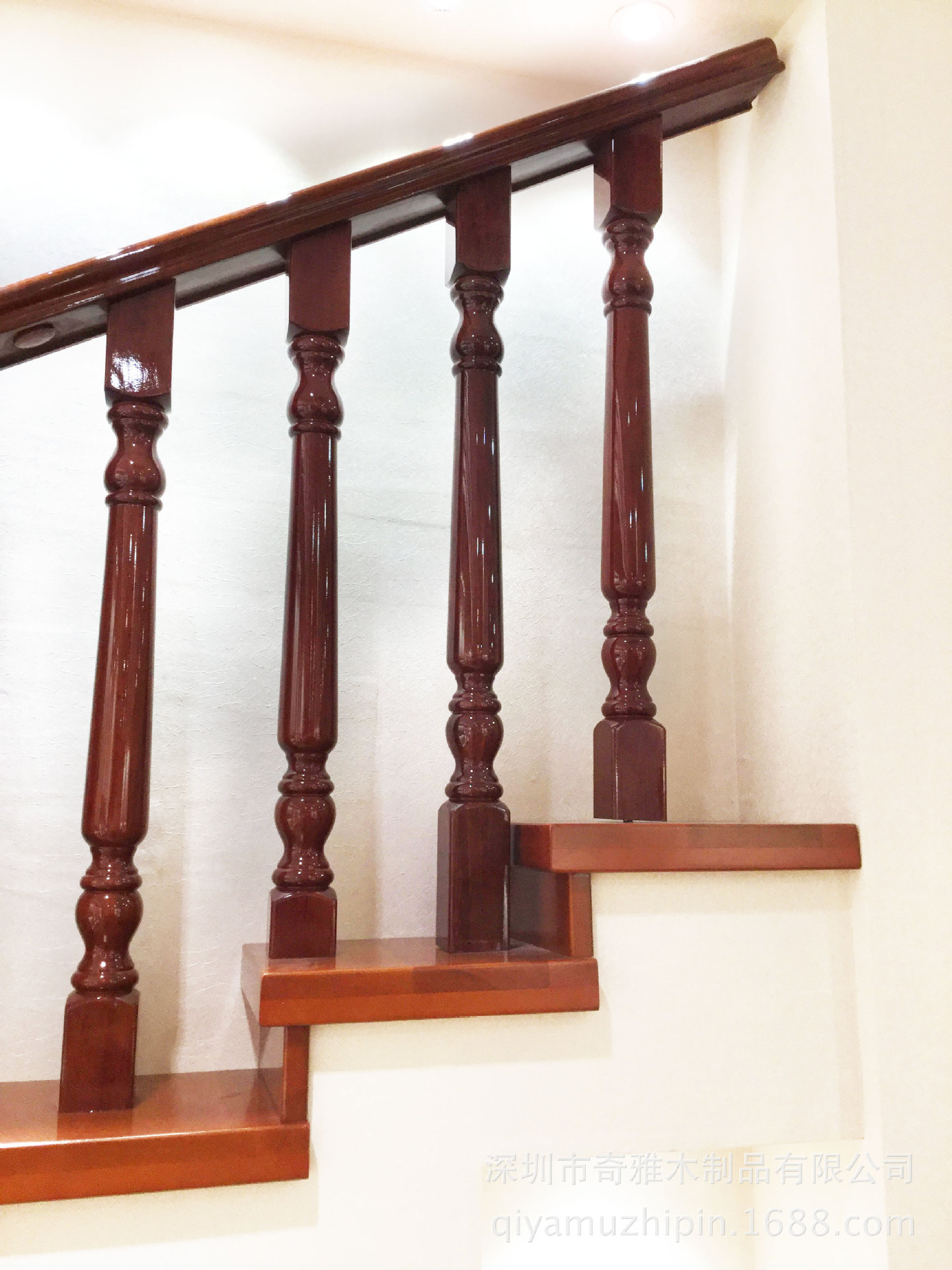 {B850B4C6-05E0-40CD-40A4-1699F