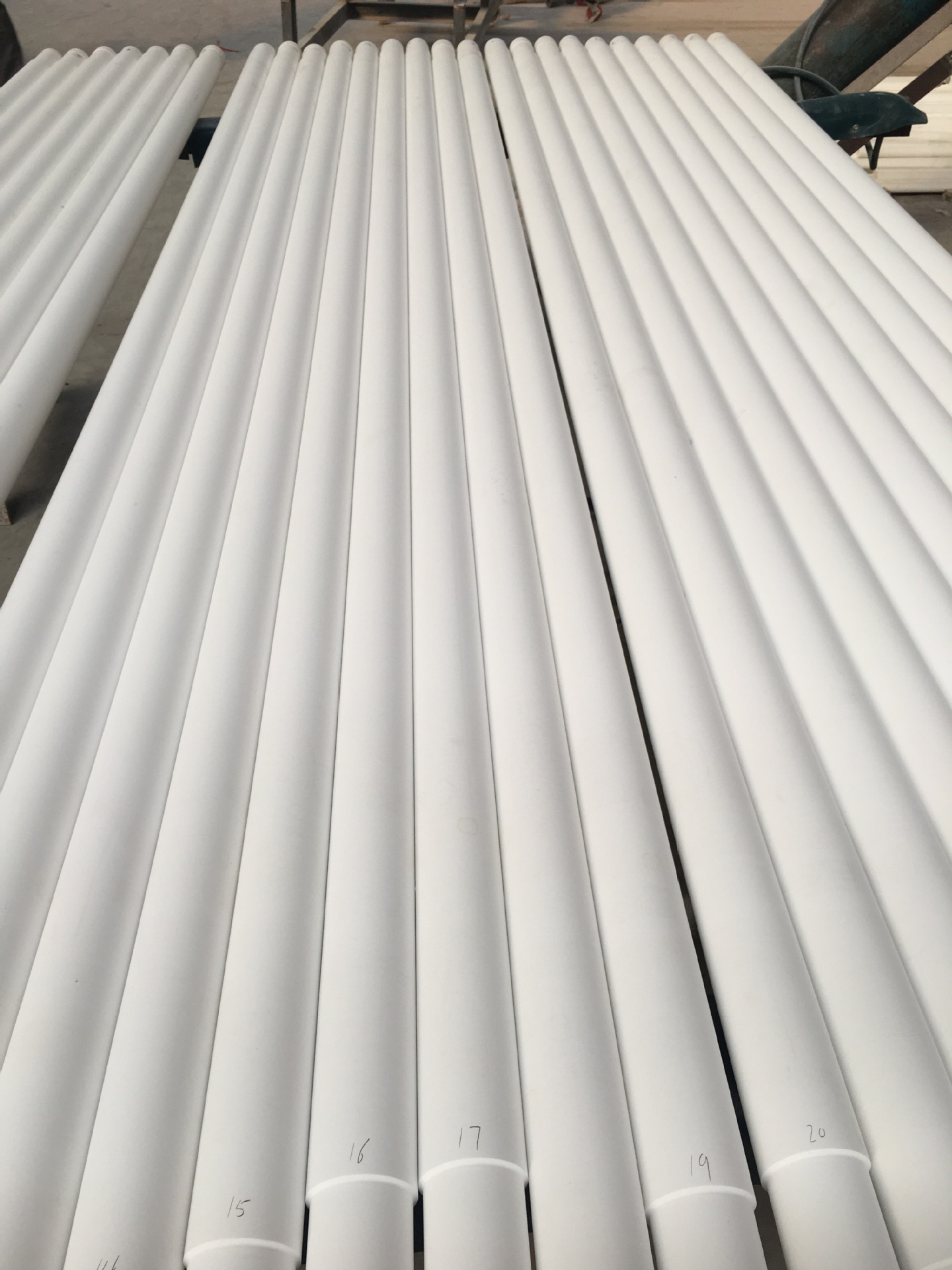 厂家供应石英陶瓷棒辊  高温电子元器件 定制电子陶瓷材料