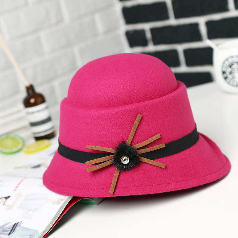 Sombrero de mujer de otoño e invierno de lana de estilo coreano con forma especial de diamantes de imitación elegante sombrero de mujer a prueba de frío cálido bombín sombrero de cuenca sombrero bolsa de pelo superior