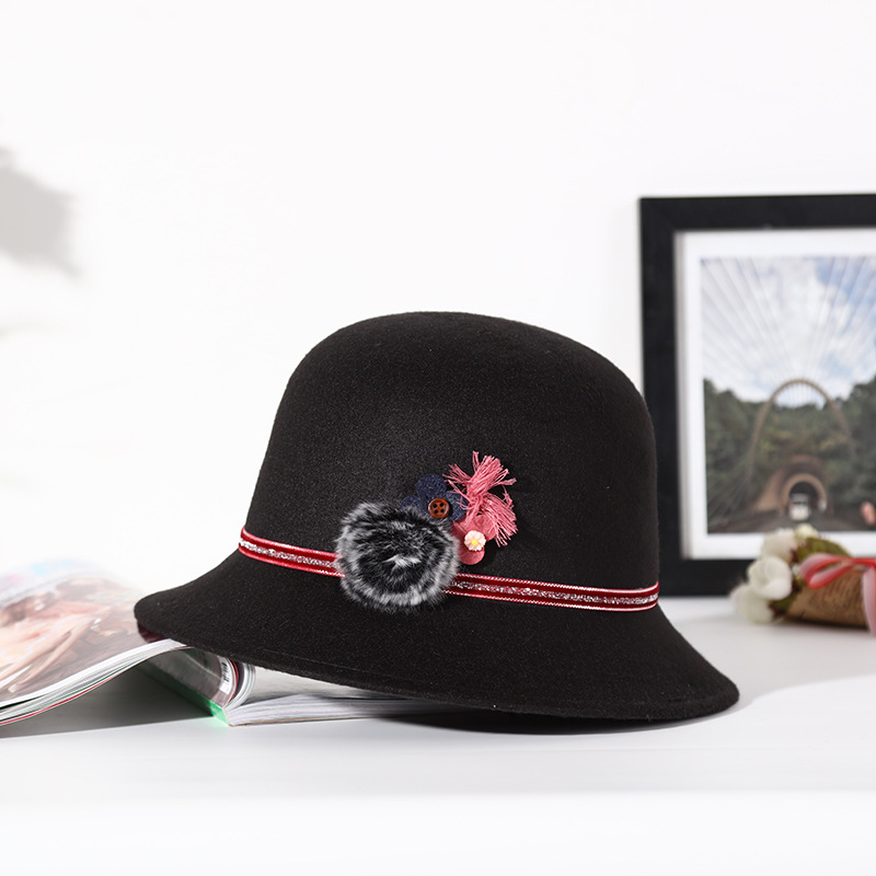 Las mujeres de otoño e invierno sombrero de lana de moda elegante decoración de la flor personalizada al aire libre cálido sombrero de cuenca estilo coreano sombrero superior entrega de una sola pieza image 8