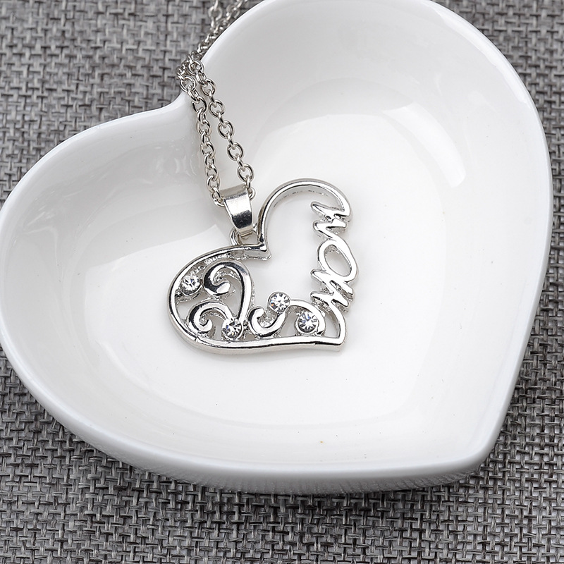 Explosion Of Funds In Hot Fashion Simple Mom Heart-shaped Strand Empty Mother's Day Gift Necklace Accessories Wholesale display picture 7