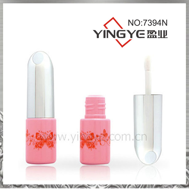 盈业厂家清新粉色塑料唇彩管独特设计高档注塑工艺化妆品彩妆包材