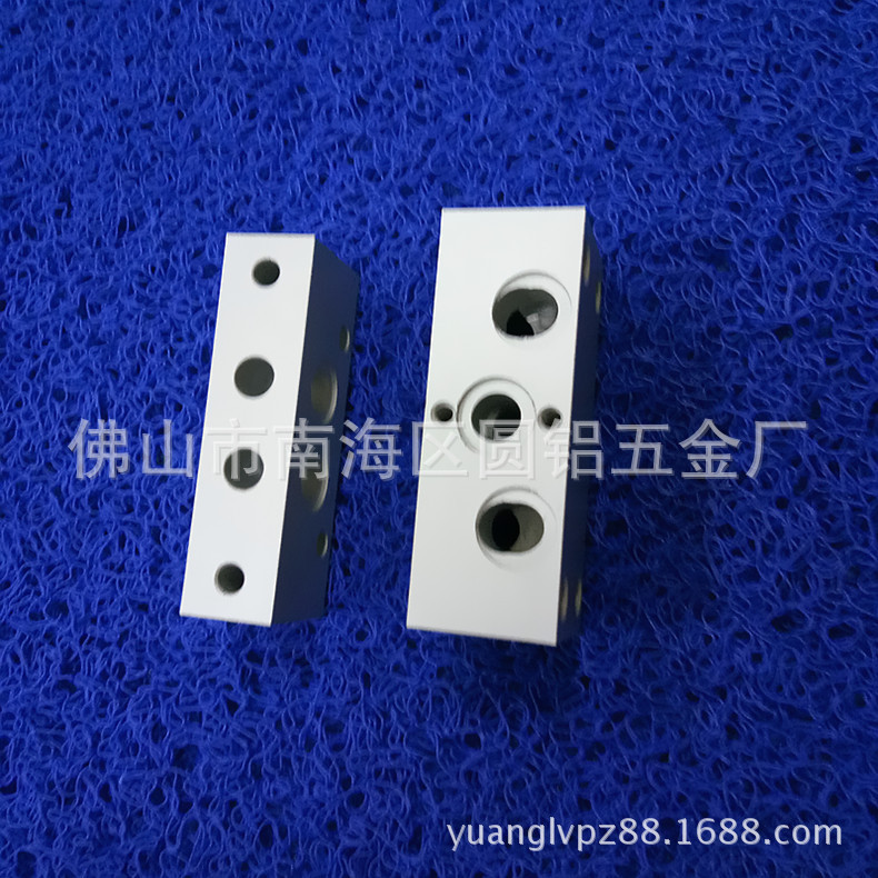 厂家加工定制各类铝面板 拉丝面板 阳极氧化 丝印刻字