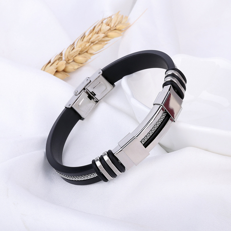 1 Piece Fashion U Shape Stainless Steel Bangle display picture 4