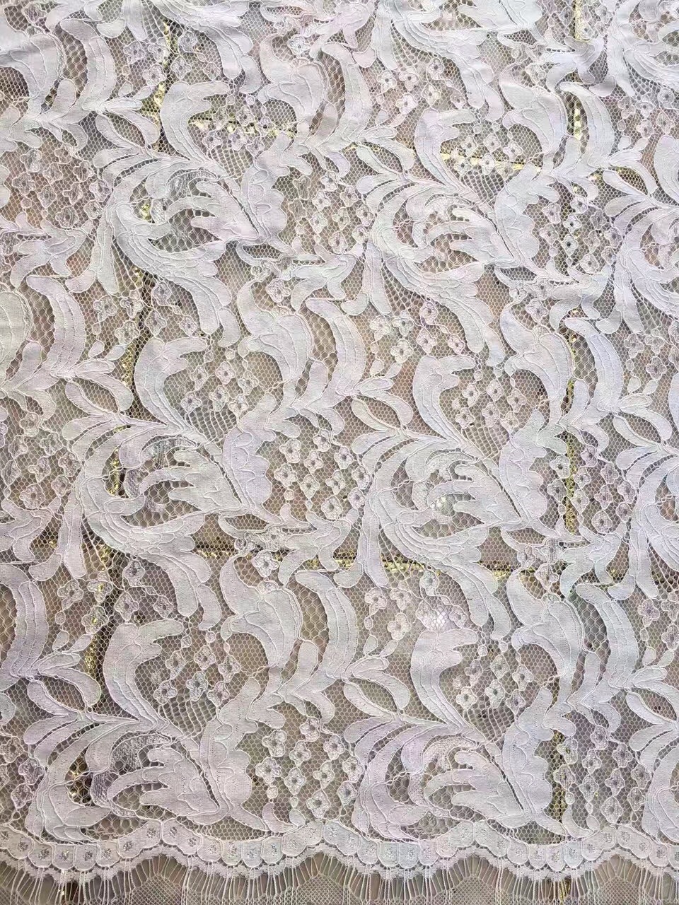 厂家直销新版现货多色高质量适于女装的春秋蕾丝面料