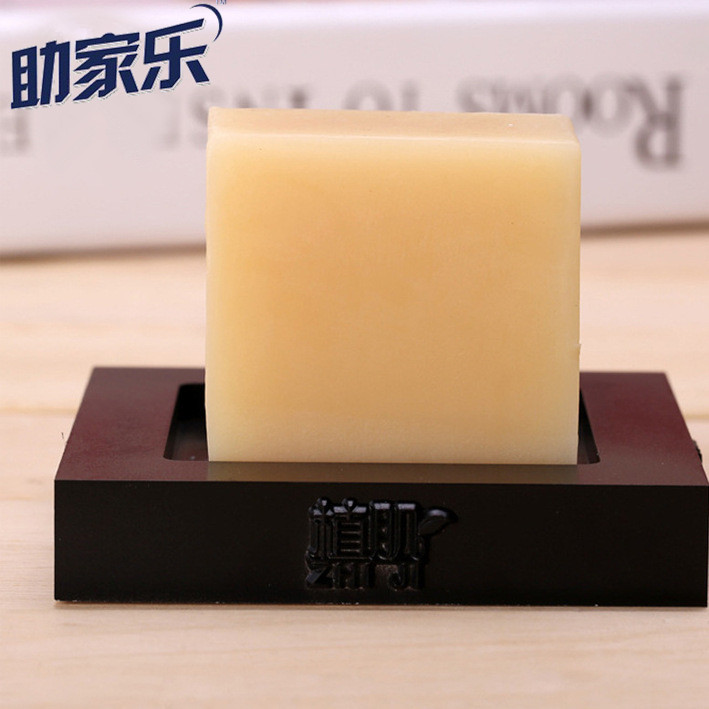 厂家大量供应 保湿润肤 5.5*5.5 100g天然洋甘菊精油手工皂 可OEM|ms