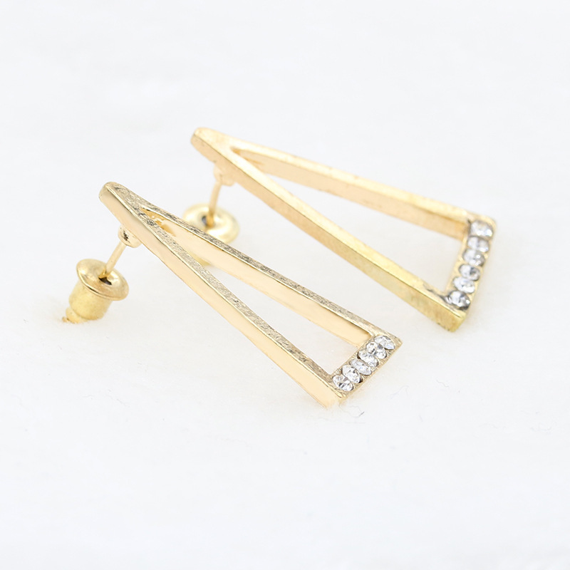 Fashion Geometric Large Triangle Earrings Alloy Plating With 6 Diamonds Symbol Earrings Wholesale display picture 7