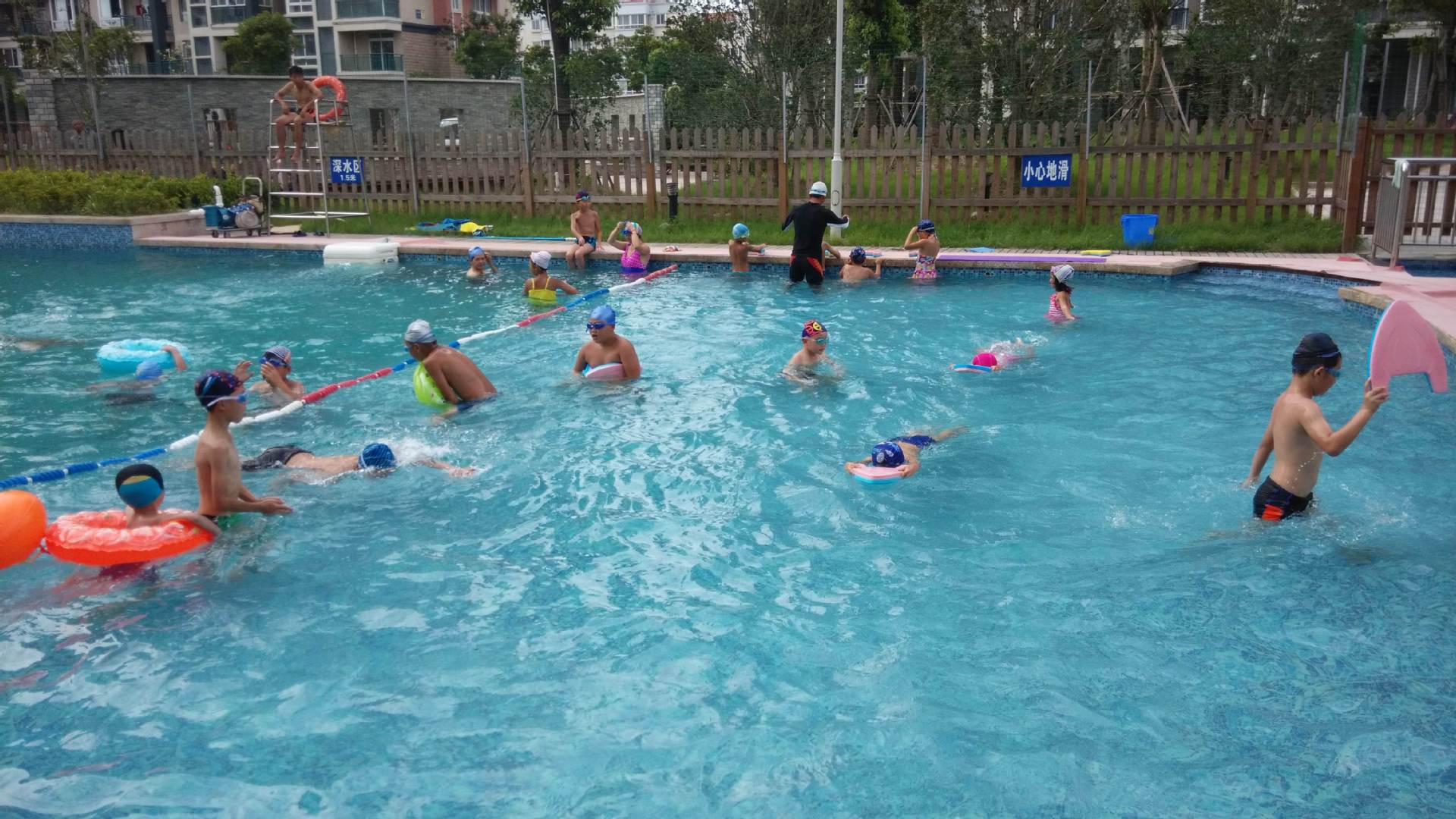 安徽游泳池水处理设备、江苏泳池水处理设备、山东游泳池水处理