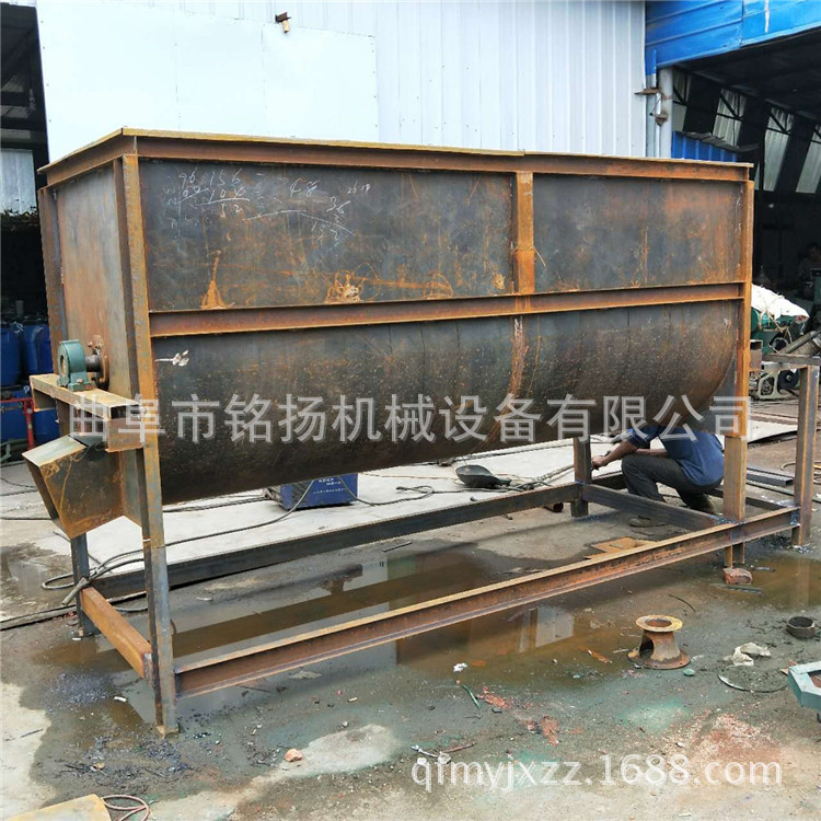 伊春全自动上料饲料搅拌机卧式饲料粉碎搅拌机