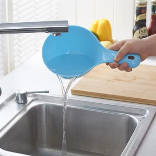 Ковш для воды с длинной ручкой утеплённый