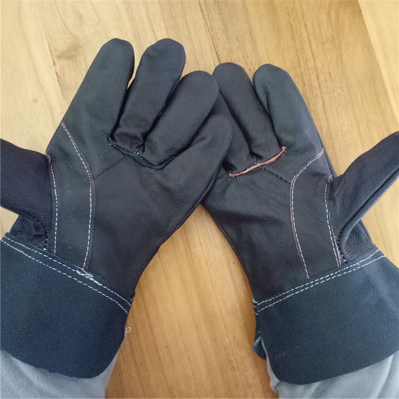 厂家货源头层牛皮防割烫 深色短全皮 电焊手套 劳保批发