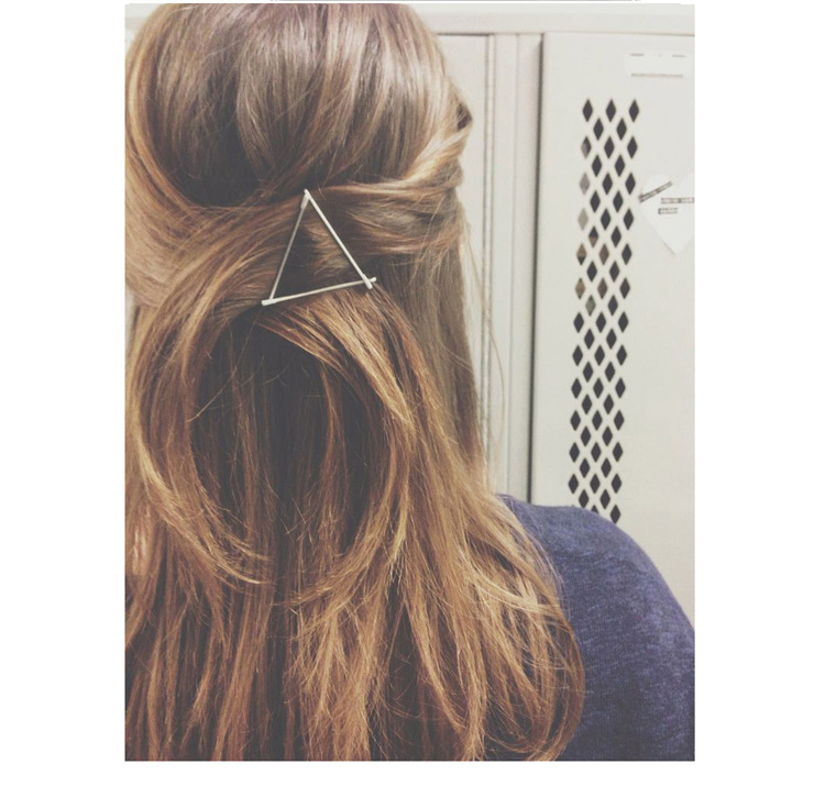 20g Weight Hair Clip Hair Accessories Type 1 Piece Quantity Daily Occasion Alloy Material Moon Pattern Women'S Gender Plating Design Simple Style Style Simple Style Moon Alloy Plating Hair Clip 1 Piece 21