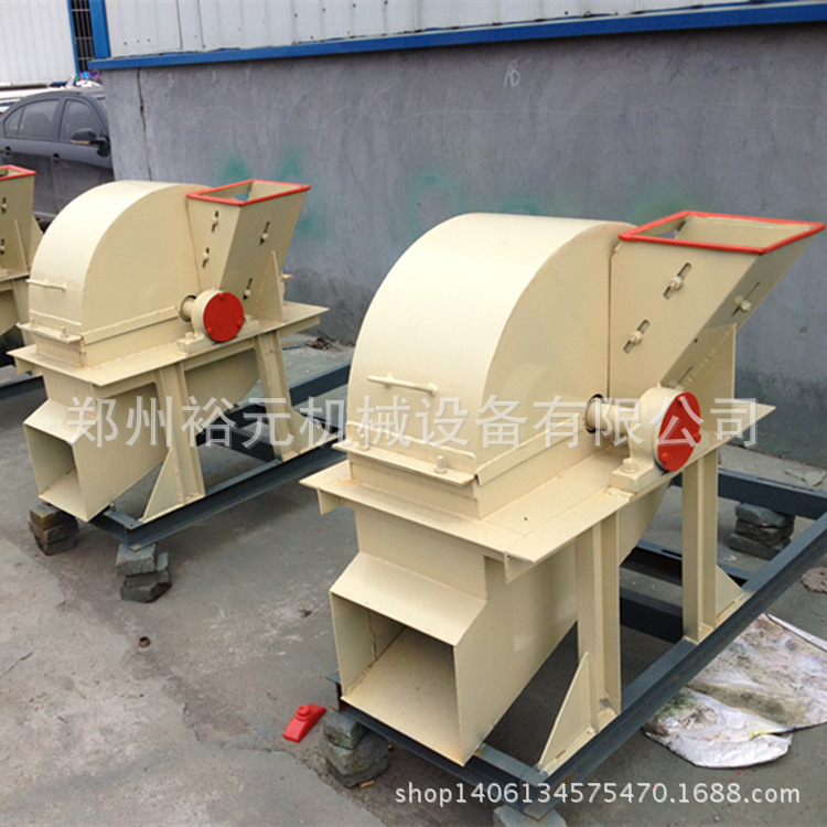 大型锯末粉碎机 移动式园林树枝树叶粉碎机 原木树干边角料粉碎机