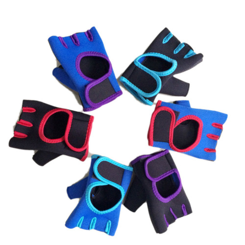 Can be shipped on behalf of outdoor sports gloves, half-finger cycling sports breathable weightlifting pull-ups multi-color fitness gloves