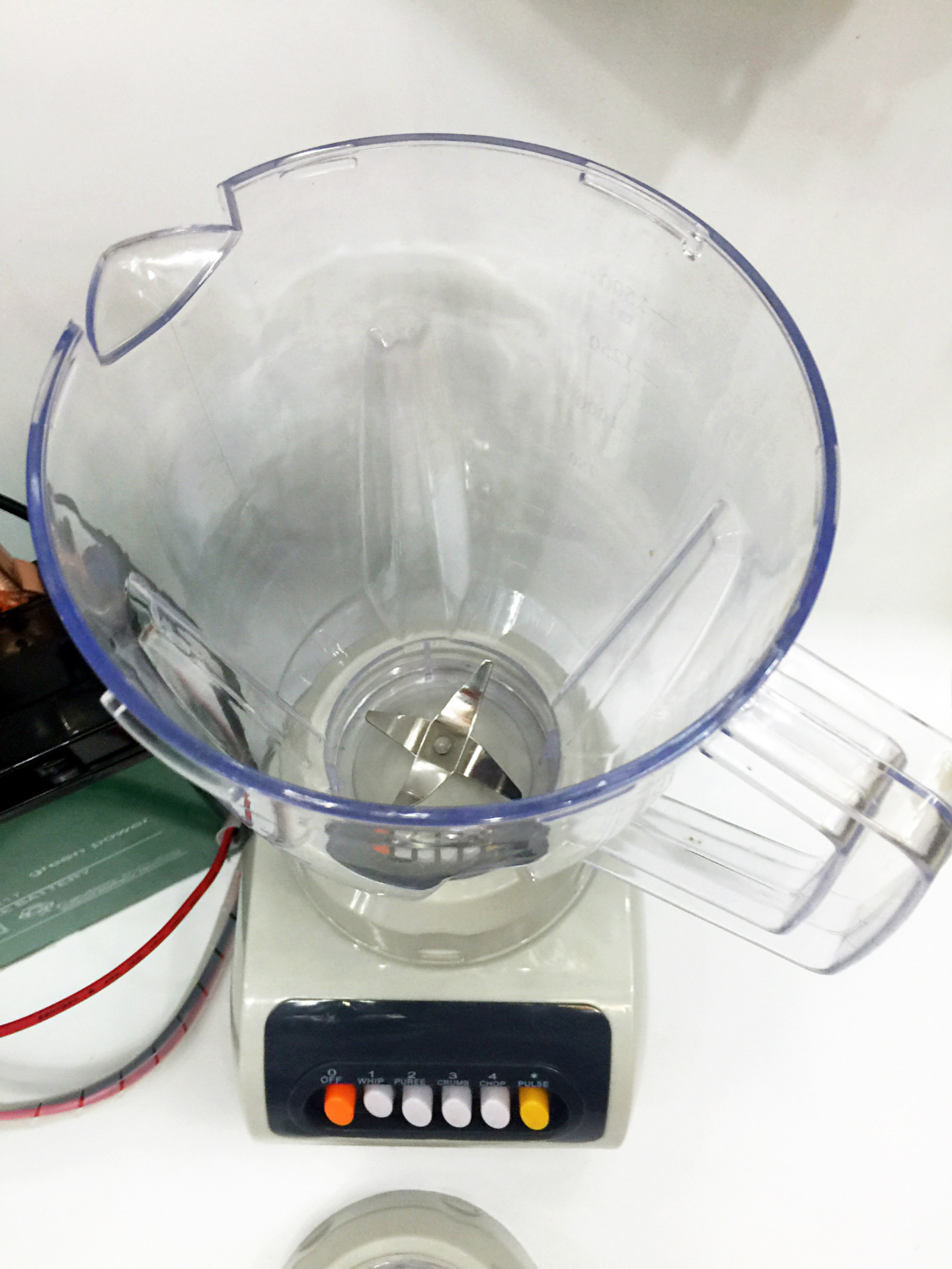 3379417289_1177941371